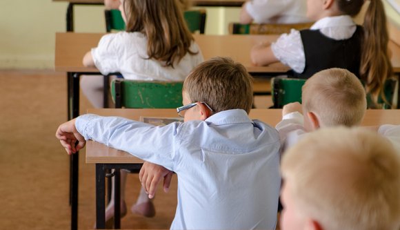 Rászállnak az iskolákra a hatóságok: jövő héttől szigorúan ellenőrzik a járványügyi szabályok betartását