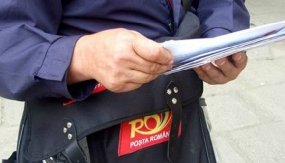 Isten hozott a 19. században: van olyan romániai település, ahol online oktatás helyett a postás viszi ki a tananyagot