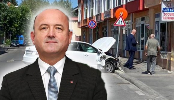 Részegen balesetezett a volt RMDSZ-es szenátor, majd lemondott az alprefektusi tisztségről