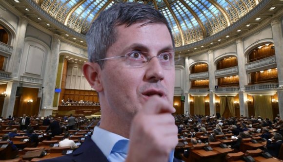 Úgy megbüntette a parlament a munkakerülő honatyákat, hogy küszködni kezdtünk a könnyeinkkel