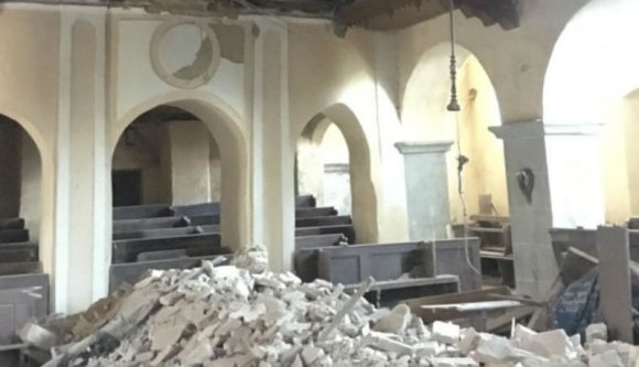 Így pusztul Erdély épített öröksége: beomlott egy Szeben megyei evangélikus templom mennyezete