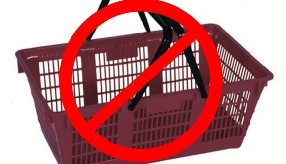 Olyan megye is akad, ahol betiltották a bevásárlókosarak használatát a járvány miatt