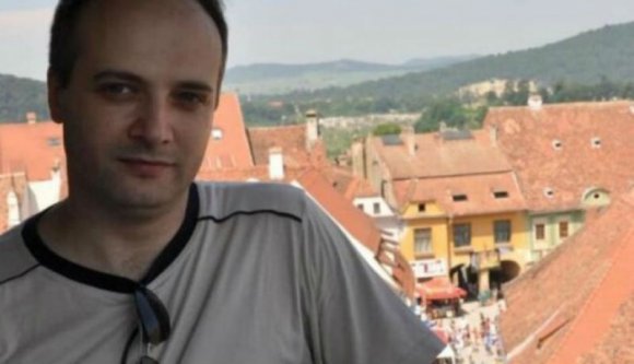 Bukarestben pozitív, Brüsszelben negatív lett a kórháztűz közben betegeket mentő orvos koronavírus-tesztje (FRISSÍTVE)