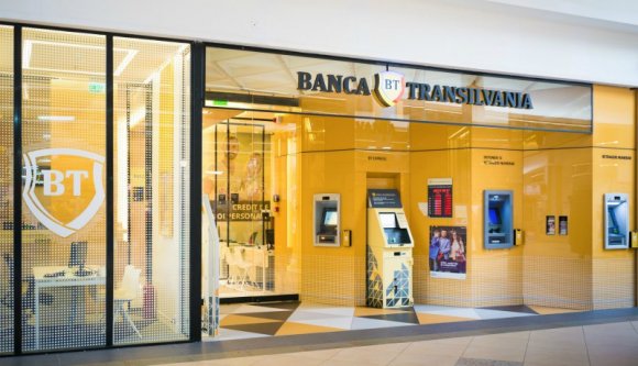 Roppant kínosan végződött pár vicces kedvű banki alkalmazott akciója a Transilvania Banknál