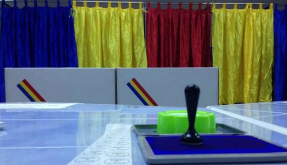 A járvány sem akadály: megnyíltak a szavazóhelyiségek, vasárnap új parlamentet választunk