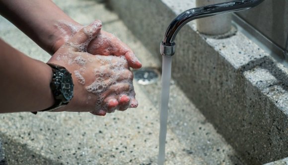 A járvány kezdete óta több mint félmillióan fertőződtek meg Romániában