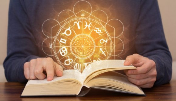 Nem is gondoltuk volna, hogy a romániai oktatás és az ezotéria ilyen szoros barátságban áll egymással