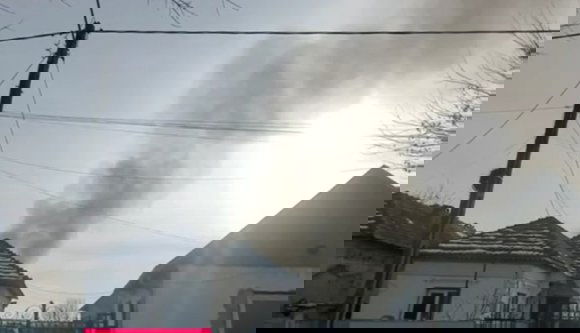 A falusiak békésen égették a szemetüket egy mezőn, de váratlanul arra ment a környezetvédelmi miniszter…