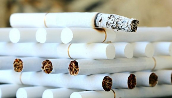 Annyi csempészett cigit foglaltak le a rendőrök Kolozs megyében, hogy abból dohánybolt-láncot lehetne nyitni