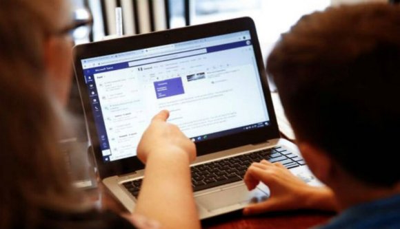 Eldőlt: februárig zárva maradnak az iskolák. És ez még jó, mert a másik időpont szeptember lett volna