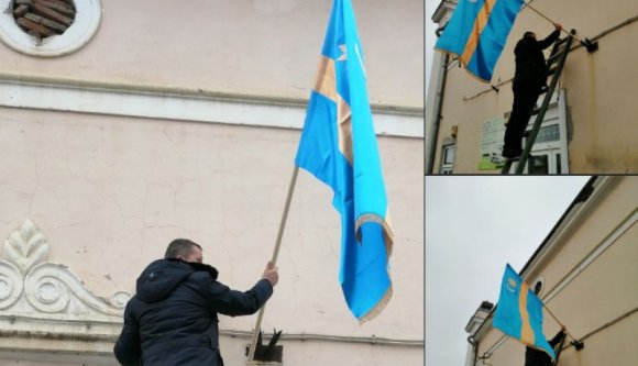 Csattanós válasz: száz székely zászlót tűztek ki Gyergyóremetén, miután Dan Tanasă leszedetett egyet