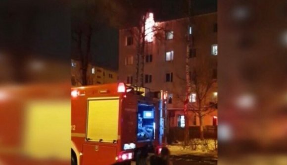 A bukaresti tragédia után most egy heves brassói tűzvészben égett szénné valaki (VIDEÓval)