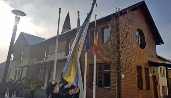 Így kell ezt: Dan Tanasă leszedette a székely zászlót? Rakjunk ki helyette százat!