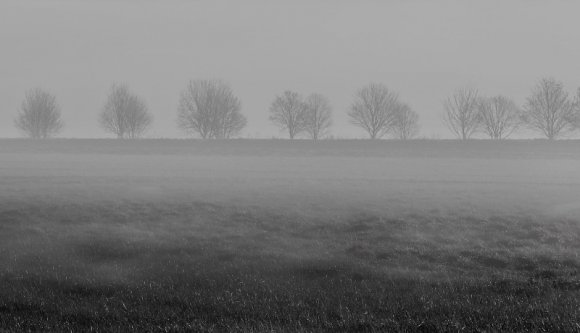 Az időjárás gondoskodik róla a hétvégén, hogy ne legyen kedvünk túl sokat odakinn mászkálni