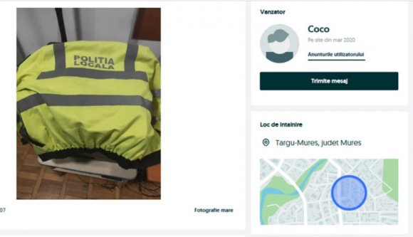 Eladta az egyenruháját az interneten egy helyi rendőr – nem volt jó ötlet (VIDEÓval)