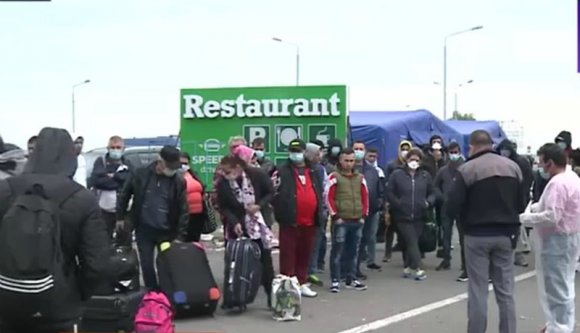 Káosz a határon: sokakat tévedésből zártak karanténba