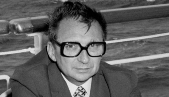 Meghalhatott Pacepa tábornok, aki átvágta a palánkon a Kárpátok géniuszát