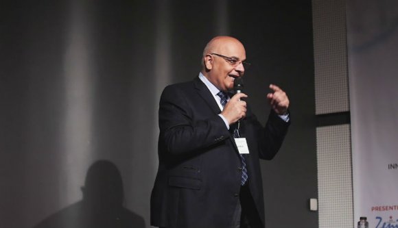 És Raed Arafat elmondta, mikorra várható idén a normalitás visszatérésének nyitánya