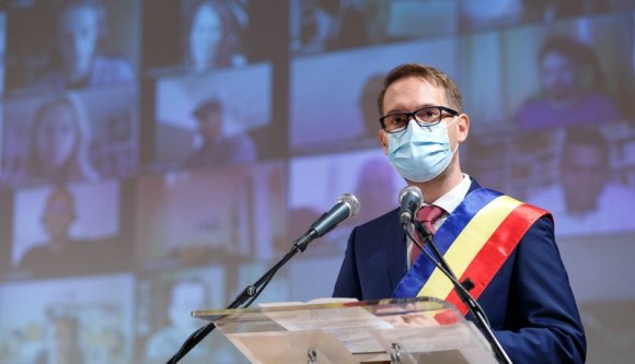 Nem csak a magyarokat, Temesvár német polgármesterét is Románián kívül akarják látni a Covid-ellenes tüntetők