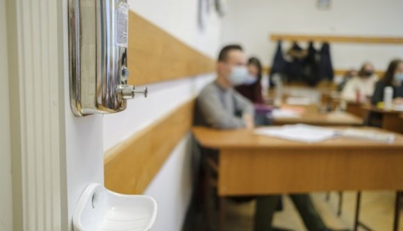 Hányan fertőződtek meg az utóbbi héten az iskolákban?