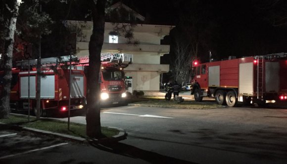 Megint égett egy kórház Romániában, az orvosok az ablakon ugráltak ki