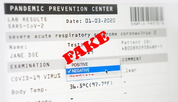 Egy busznyi román állampolgár igyekezett hazafele, hamis Covid-tesztekkel a zsebükben