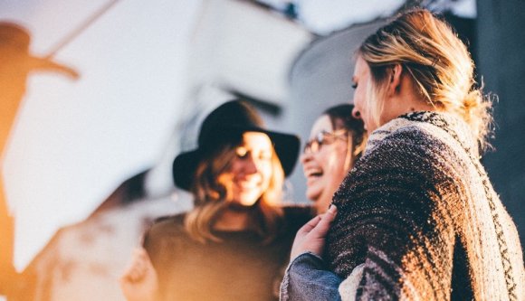 Iohannis a nőnapon elismerte, hogy semmibe vesszük a nőket, de szerinte majd egyszer, közös erővel, mindenképpen…