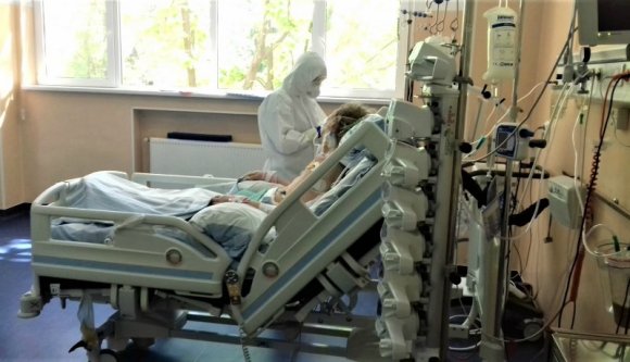 Nem vidám a helyzet: egyre kevesebb a szabad ágy az intenzív osztályokon