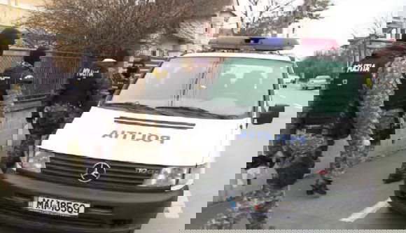 Egy cég egyszerűen kidobta a szabad ég alatt az elégetésre begyűjtött veszélyes egészségügyi hulladékot