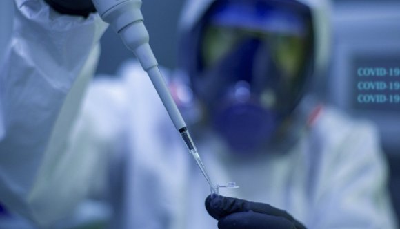 Átlagos szombat: az elvégzett tesztek közel 10 százaléka lett pozitív az elmúlt 24 órában