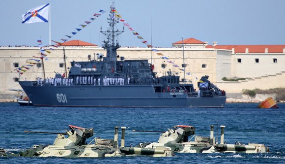 Oroszország mozgósította az összes tengeralattjáróját a fekete-tengeri, román vezetésű NATO-hadgyakorlat okán