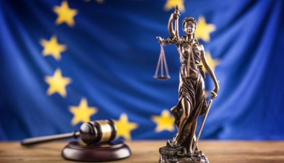 Megtáltosodott az emberi jogi bíróság: kivizsgálja Iohannis Ionopotchivanoc-performanszát is