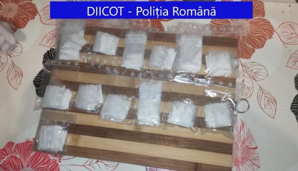 A járvány sem fékezi a drogkereskedelmet: kiterjedt hálózatot buktatott le a rendőrség (VIDEÓval)