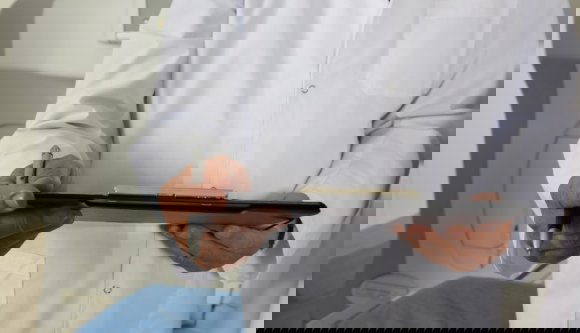 Csak a háziorvosok egyharmada oltana – Mi tartja vissza őket?