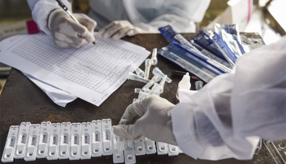 Csökkent az új fertőzöttek száma, intenzív osztályon is kevesebben vannak