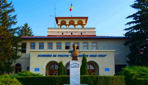 Lefokozva: beszántja a belügy a rendőrakadémia doktori iskoláit a plágiumbotrányok miatt