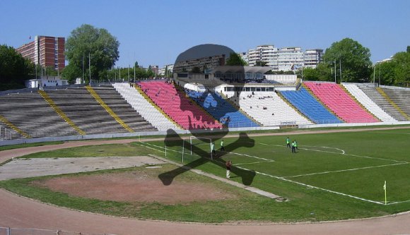 Ráesett egy gyerekre a stadion kerítése, belehalt a sérüléseibe