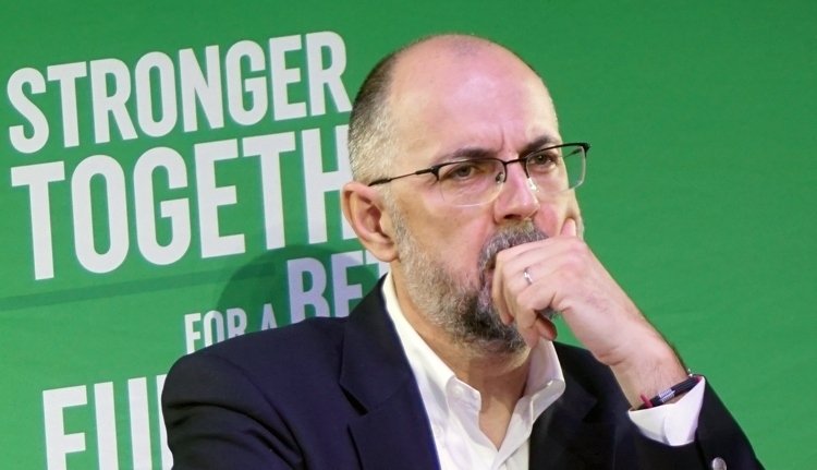 Kelemen úgy megvédte Cîțut az őt kirúgni akaró USR-PLUS-tól, mintha gyerekkoruk óta a legjobb öribarik lennének