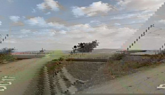 Pert nyert a CFR  ellen, miután autójával vonattal ütközött egy elhanyagolt vasúti átkelőn