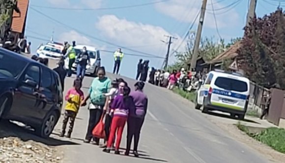 Majdnem meglincselték az idős sofőrt, miután elütött egy gyereket