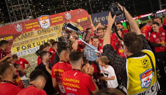 Nem panaszkodhatnak: a bajnoki serleg mellé néhány millió eurót is hozott az idei szezon a Kolozsvári CFR-nek