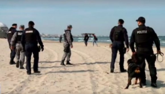 Ez ám a határőrizet: egy angol férfi tengerparti séta közben egyszerűen átsétált Bulgáriából Romániába