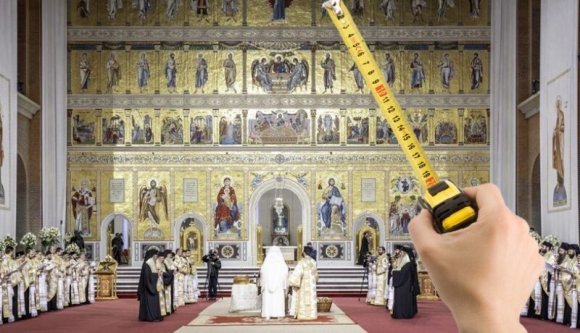 A világ legnagyobb kórháza helyett a világ legnagyobb ikonosztázával döntöttünk rekordot :(