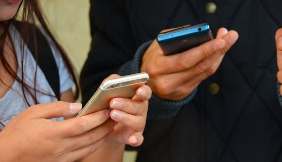 Futárcégtől kapott sms-t, pedig nem rendelt semmit? Nehogy megnyissa az üzenet linkjét!