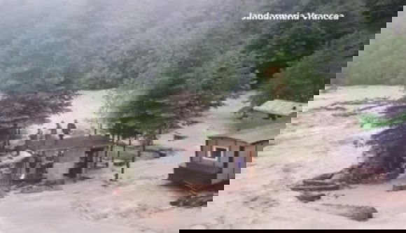 A hegyi csendőrök már megint lenyúlták a hegyimentősöknek járó elismerést