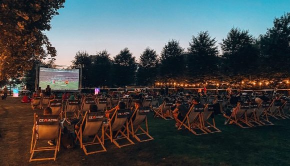 Hétfőtől jobb lesz a kocsmában, az esküvőn és a játszótéren is
