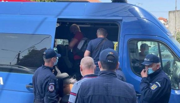 Mondanánk, hogy kisebb vagyont foglaltak le az aradi cigicsempészektől, de a helyzet az, hogy óriási vagyont foglaltak le