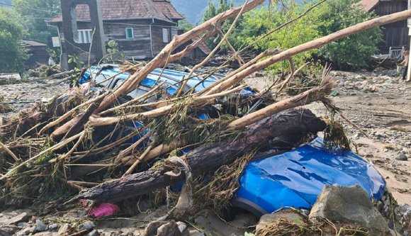 Nagyon nagy a baj Fehér megyében. Az árvizek miatt több mint 200 embert lakoltattak ki (VIDEÓval)
