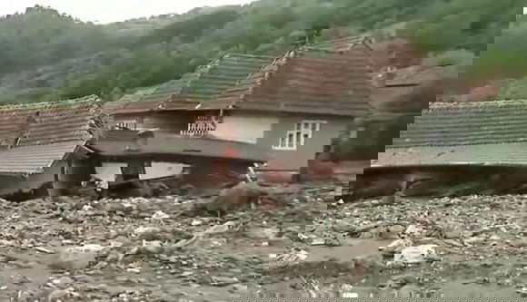 Szívszorító tájakat hagyott maga után az árvíz nálunk is (VIDEÓval)