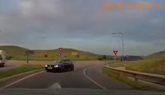 Erdélyben is képesek az autósok az autópályán szembe hajtani a forgalommal, nem csupán a Kárpátokon túl